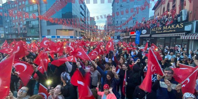Cumhurbaşkanı Erdoğan'ın seçim zaferi tüm yurtta coşkuyla kutlanıyor