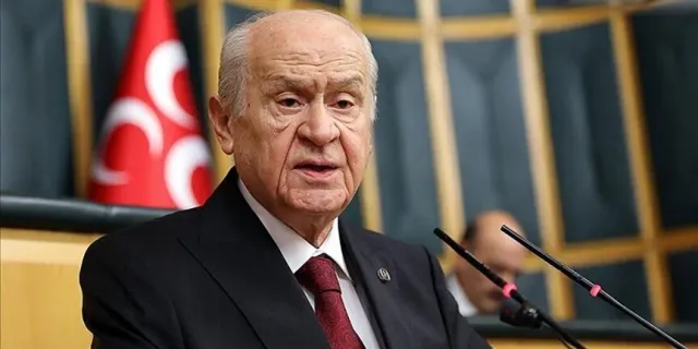 Bahçeli, İstanbul'un fethinin 570'inci yıl dönümünü kutladı