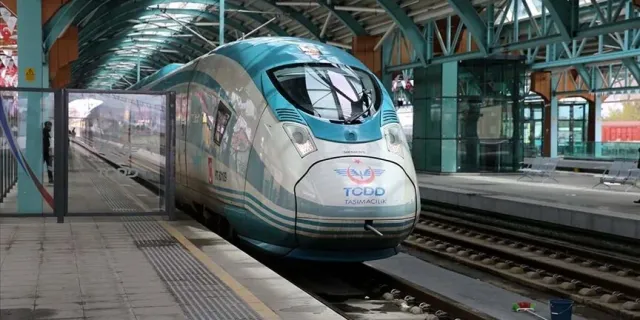 Hızlı tren hattıyla Trabzon-Ankara arası 4,5 saat!