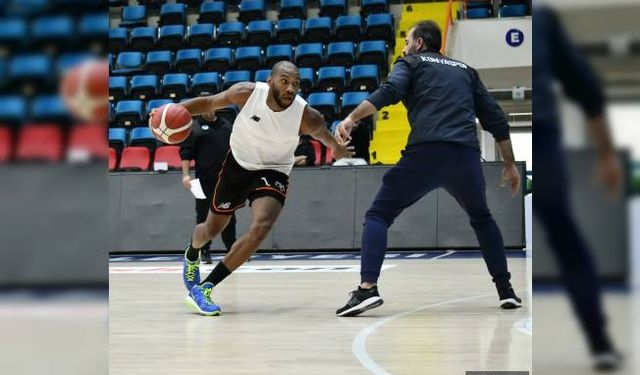 AYOS Konyaspor Basket Türk Telekom engelini geçmek istiyor