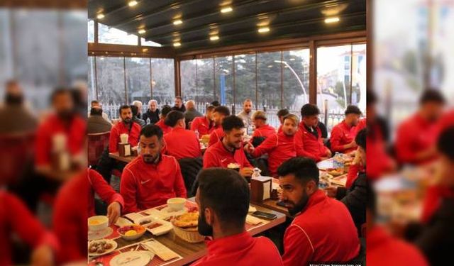 Akşehirspor iftarda bir araya geldi