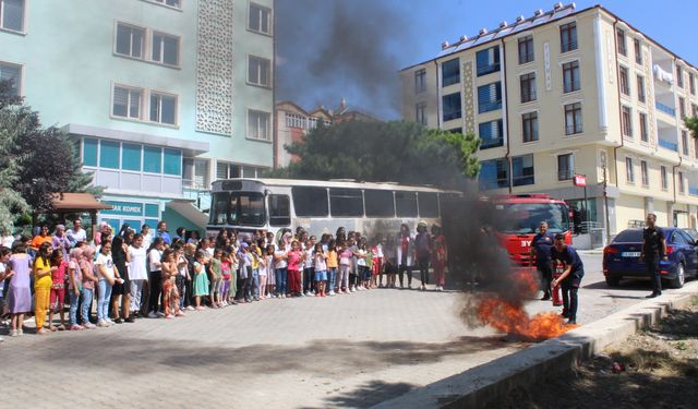 Yunak’ta yangın eğitim semineri düzenlendi