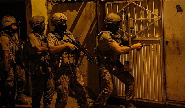 Şafak operasyonunda 5 gözaltı!