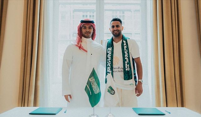 Al-Ahli, Riyad Mahrez'i kadrosuna kattı