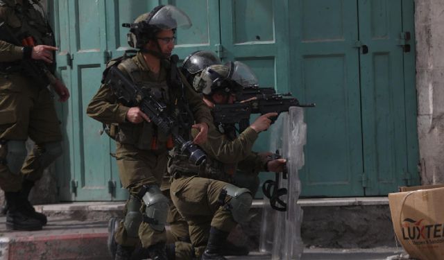 İsrail askerleri Nablus'ta 11 Filistinliyi yaraladı