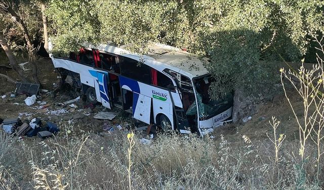 Yozgat'ta feci kaza: 12 kişi öldü, 19 kişi yaralandı!