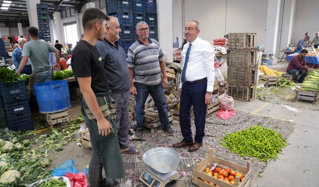 Başkan Kavuş’tan Harmancık pazar yeri ziyareti