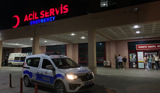 Diyarbakır’da damada silahlı saldırı: 1'i ağır 2 yaralı