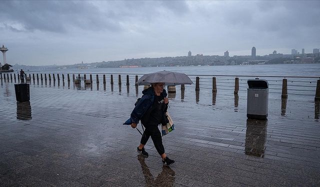 İstanbul'daki sağanak hayatı olumsuz etkiledi!