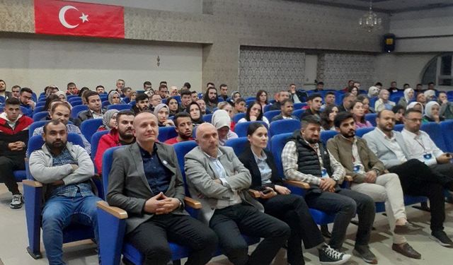 Eczane Teknisyenlerinin meslek içi eğitimler sürüyor