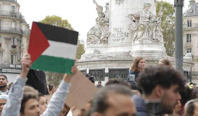 Fransa'da protestolara çifte standart