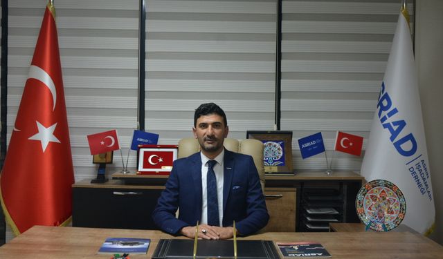 İnsanlığa ışık tutmakta