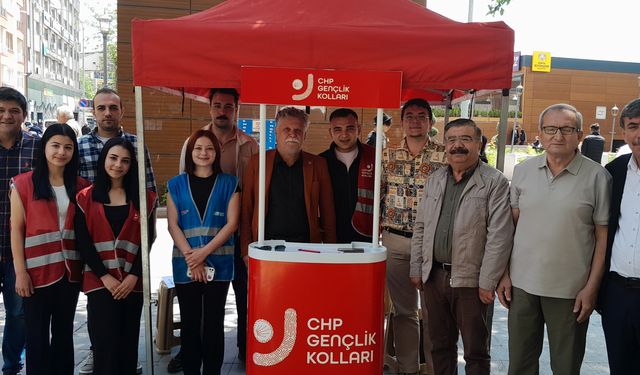 CHP Konya'da stant çalışmalarını sürdürüyor
