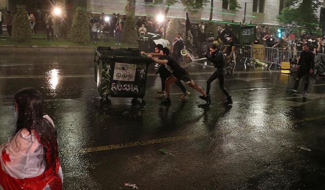Gürcistan sokaklarında kaos devam ediyor