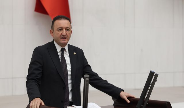 "Konya Ovası AKP’nin vurdumduymazlığı yüzünden çorak bir çöle dönüşüyor."