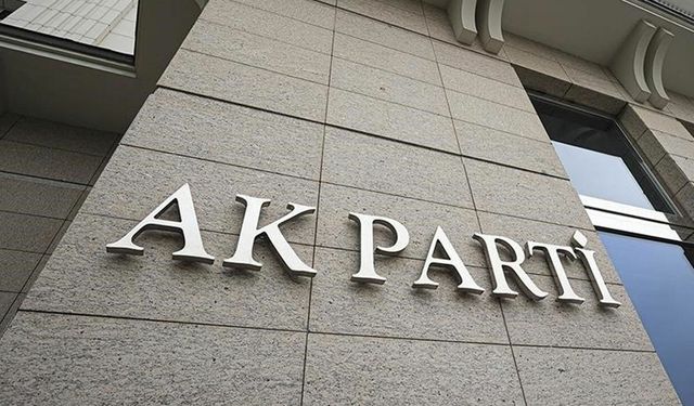 İki belediye daha resmen AK Parti'ye geçti