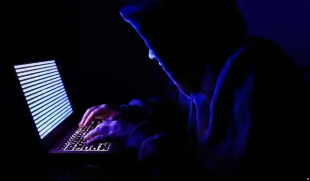 Çinlilerden korkutan rapor: ABD tüm telefonları gizlice izliyor