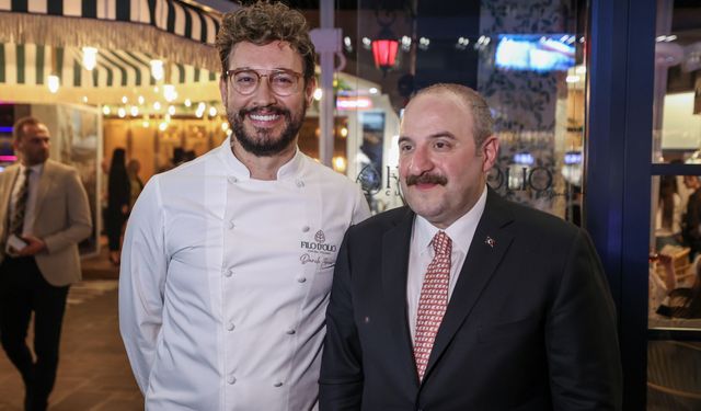 Bakan Varank ve Ünlü Pizzacı çocukları ağırladı