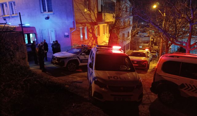 Arkadaşların kavgasına kan bulaştı