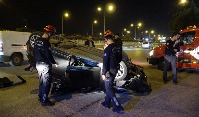 Emanet arabayla kaza yaptı: Çok sayıda yaralı var
