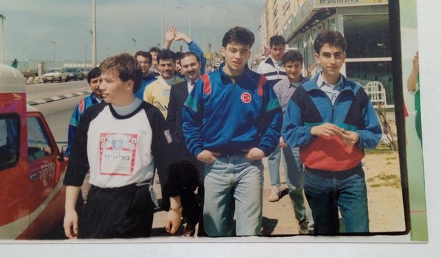 Hentbolda kural değiştiren oyuncudur Murat Akpınar