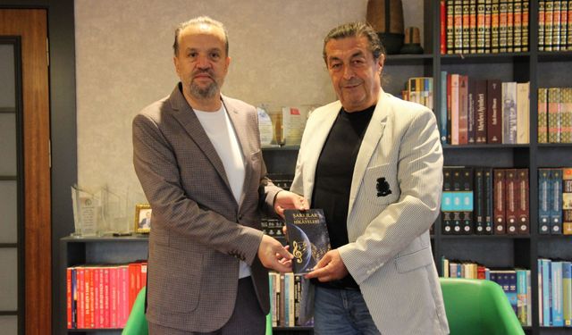 Hiçbir şey nedensiz değil; şarkılar gibi!