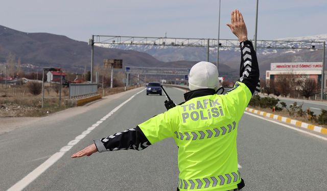 Bir haftada 3,6 milyon araç denetlendi