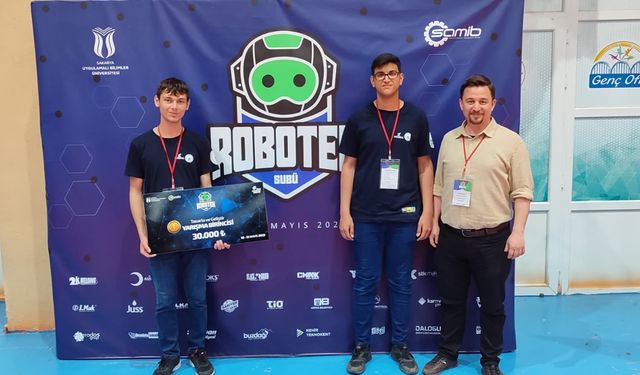 Çumralı öğrencilerden ROBOTEK'te birincilik!