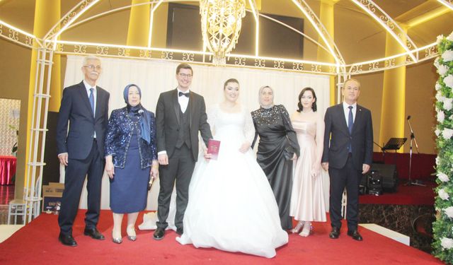 Şahin ve Parlak aileleri  düğün sevinci yaşadı