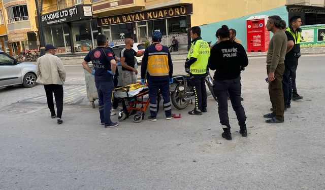 Kulu'da otomobille çarpışan motosikletli yaralandı