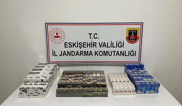 Motosikletten 100 kaçak sigara çıktı