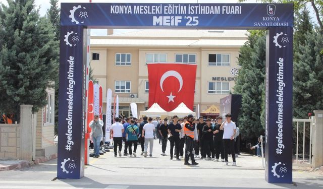 Gençler ve sanayi dünyası aynı çatıda buluştu