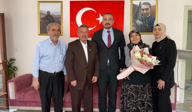 Konya'da şehit annesine anlamlı ziyaret