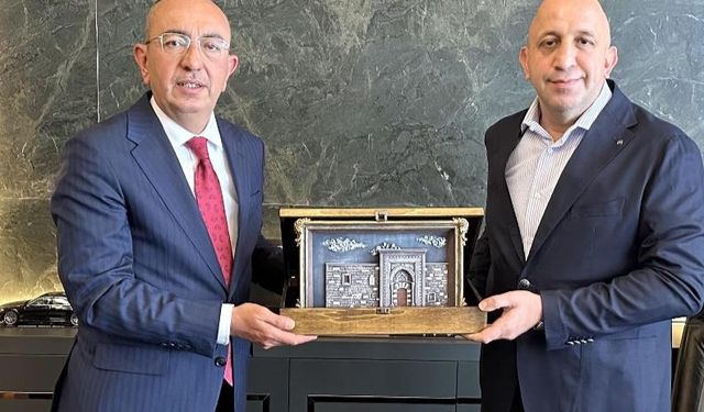 Başkan Kavuş ’tan Mekpan Panel’e ziyaret