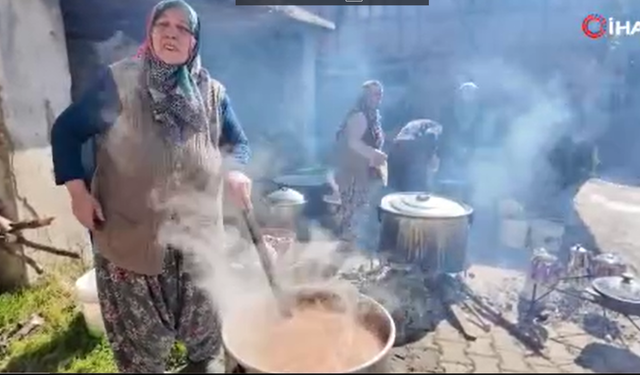 Herkes o köye akın etti
