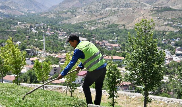 Parklar yaza hazırlanıyor