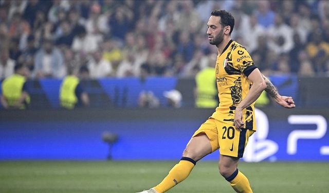 Hakan Çalhanoğlu'ndan kötü haber geldi!
