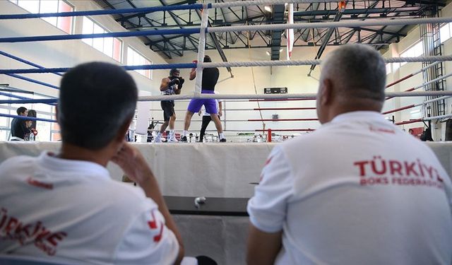 Türk ve Kazak boksörler Kastamonu'da ikili kamp yaptı
