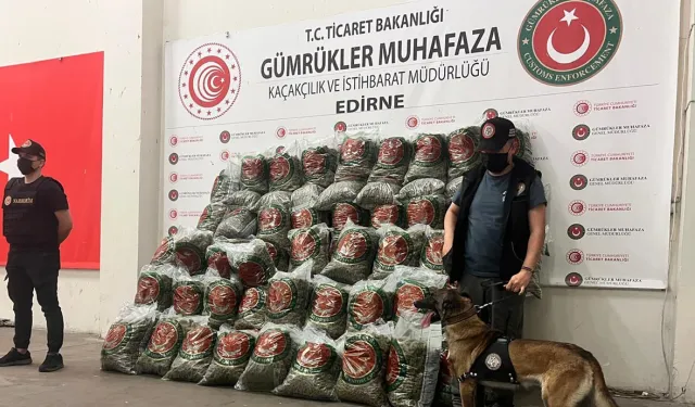 4 ilde çok sayıda kaçak eşya ve yüklü miktarda uyuşturucu ele geçirdi