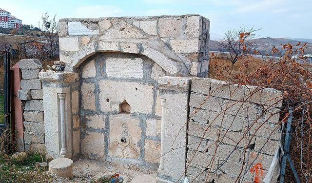 Osmanlı Mirası harabe halde: Gödene'deki çeşmeye kim sahip çıkacak?