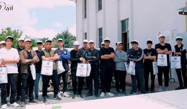 Geleceğin sanayicileri Düzgünler Plastik’i ziyaret etti