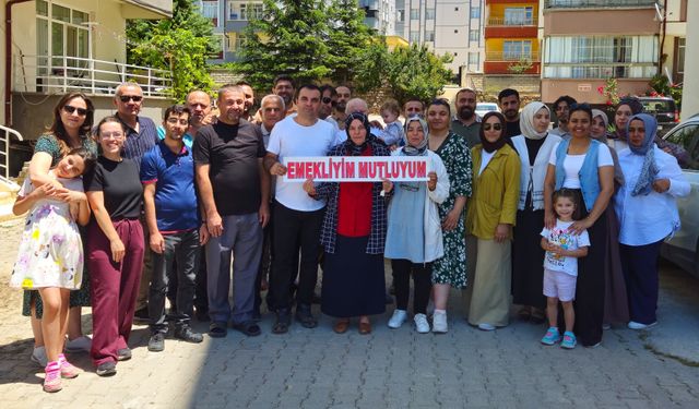Emekli olan öğretmene veda programı yapıldı