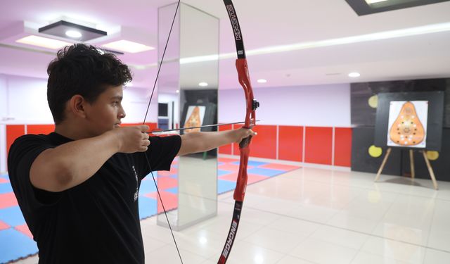 Konyalı öğrencilerin iple çektiği eğitim yuvası açıldı!