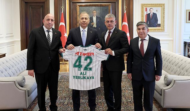 Konyalı Bakan, Konyaspor yönetimini ağırladı