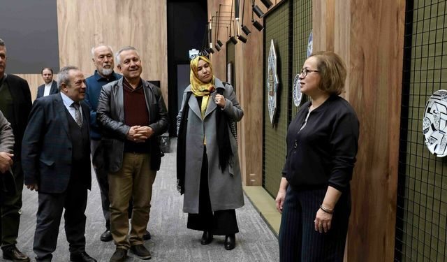 Karatay'dan çini sergisi şöleni!