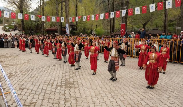 Onlarca şehir muhteşem kültür şöleni için Konya’da bir araya geliyor
