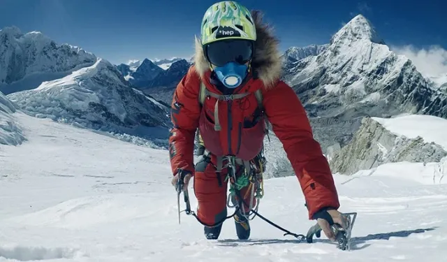 Günlerce haber alınamamıştı: Öldü sanılan Everest dağcısının inanılmaz hayatta kalma mücadelesi