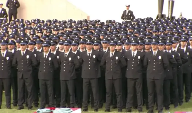 Emniyette yeni dönem başlıyor: Binlerce genç polis sahaya iniyor