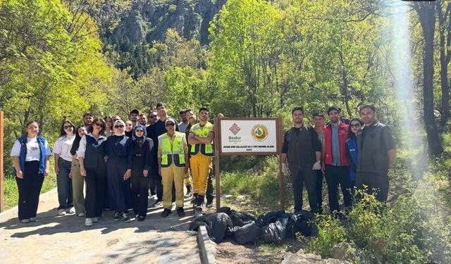Konya'da üniversite öğrencileri doğaya nefes oldu
