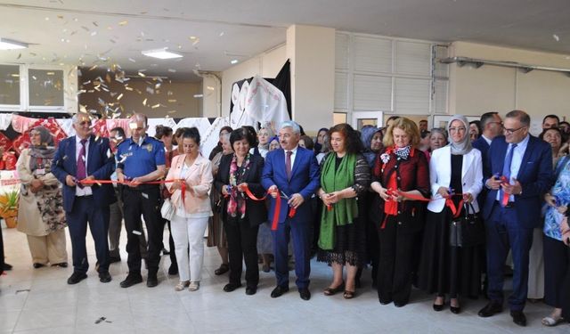 Akşehir’de kursiyerlerin bir yıllık emeği görücüye çıktı